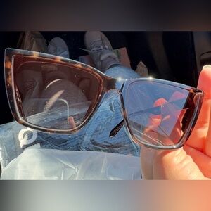 Quay CALL THE SHOTS REMIXED neutral tortoise frame/brown lens Sunglasses NWT